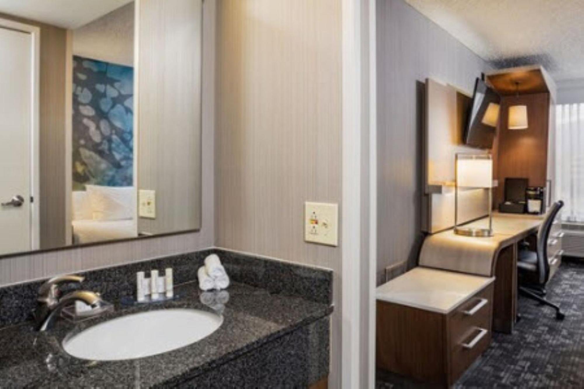 Courtyard By Marriott Riverside Ucr/Moreno Valley Area Екстер'єр фото